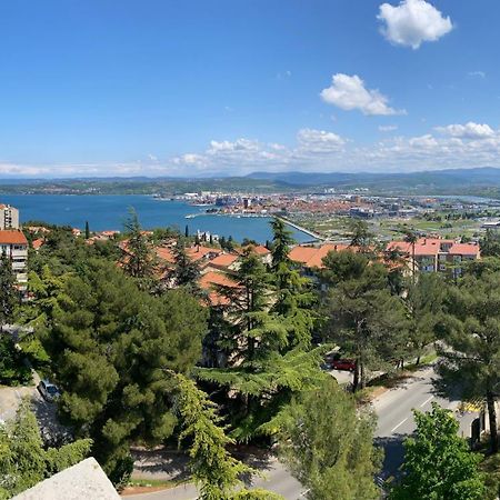 Lovely Apartment With Fabulous View Koper Buitenkant foto