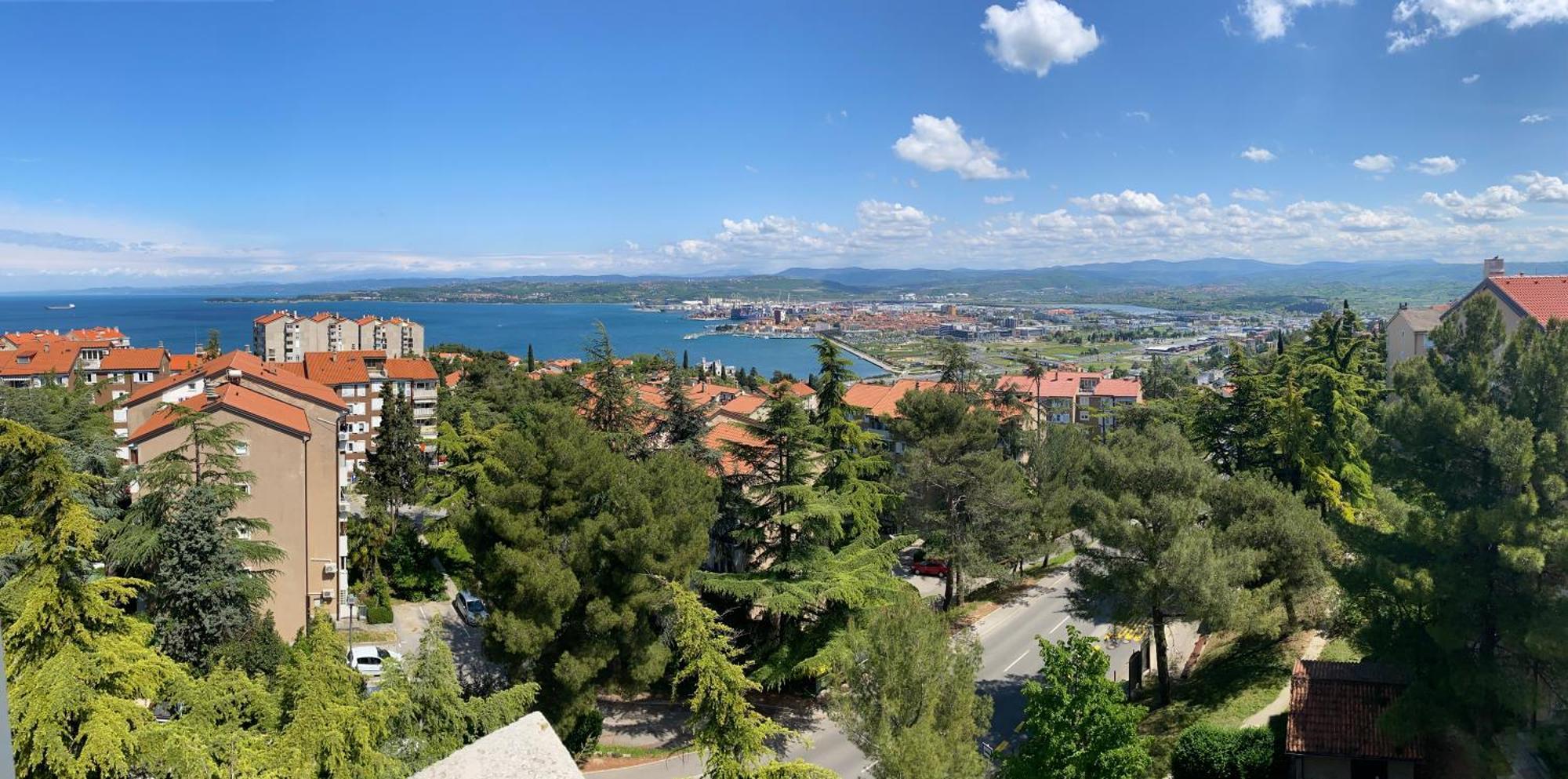 Lovely Apartment With Fabulous View Koper Buitenkant foto